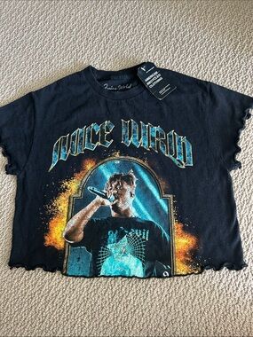 NWT Juice WRLD Graphic Crop Top - American Recycled Clothing
Size - Small